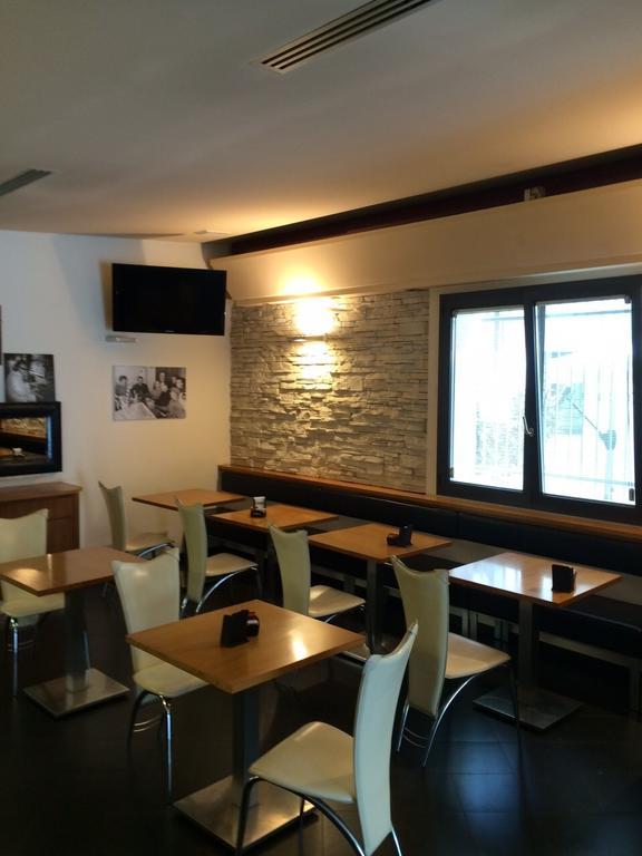 Locanda Trattoria Caffe Cavour Cittadella Exterior photo