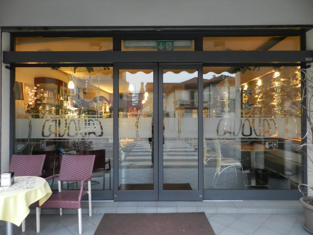Locanda Trattoria Caffe Cavour Cittadella Exterior photo